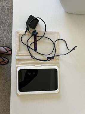 Barnes & Noble Nook Tablet 7-Inch with Folio Cover and Charger